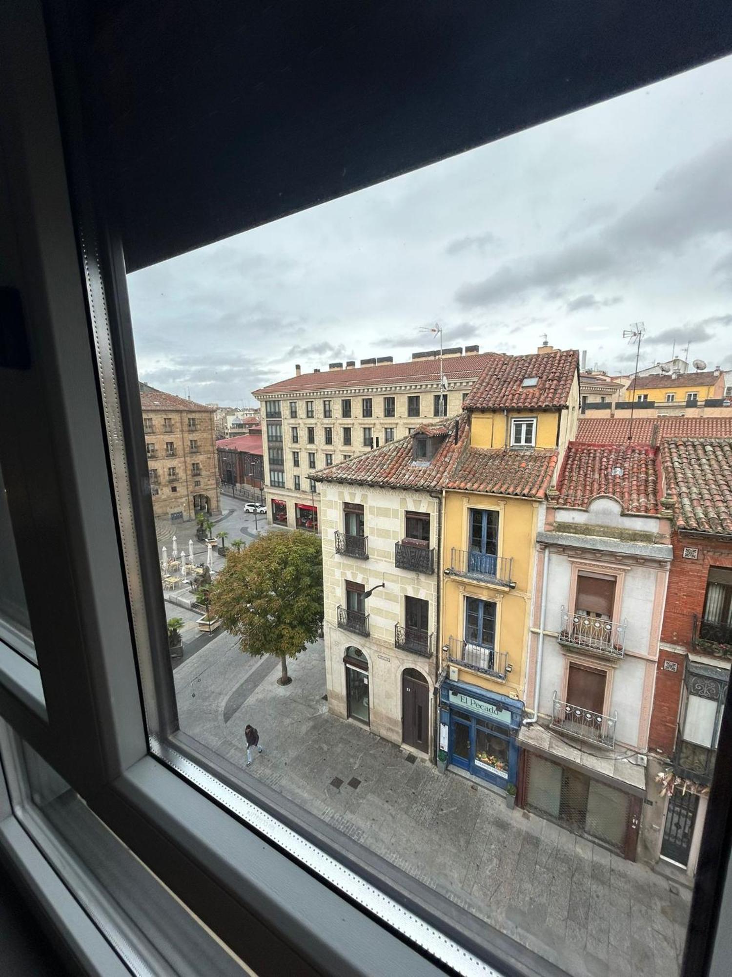 Iii Junto A Plaza Mayor Apartment *